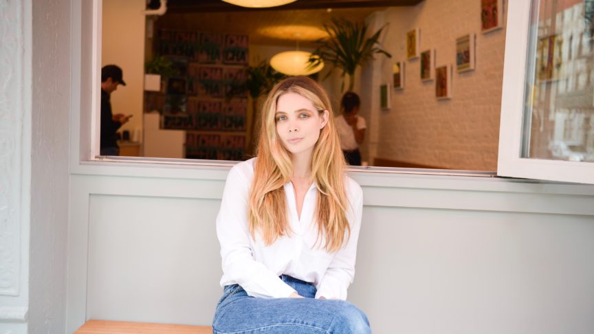 Glow Girl: Amanda Shine