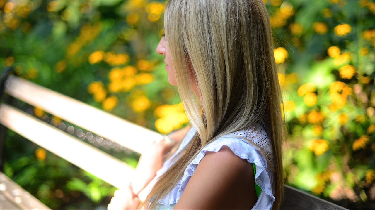 Sarah Hoover Glow Girl She's in the Glow Beauty Skincare